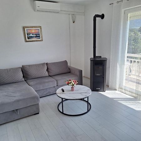 Apartment Tre Strade Baška Voda Exteriör bild