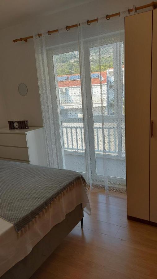 Apartment Tre Strade Baška Voda Exteriör bild