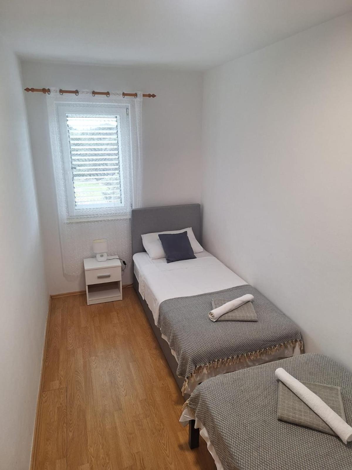 Apartment Tre Strade Baška Voda Exteriör bild
